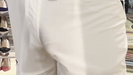 Public cock bulge being watched by many girls.