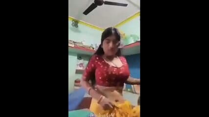 Man bangs puffy pussy in Nepali sex video