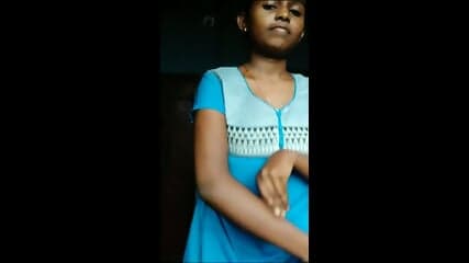 Tamil Mms 19 years oldgirl showing nude solo masterbation