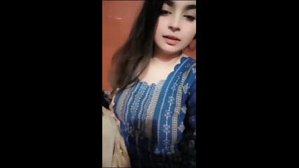 Viral MMS: Horny Maal Biting Lips & Showing Boobs
