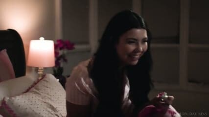 Spying On Slumber Party - Gizelle Blanco red