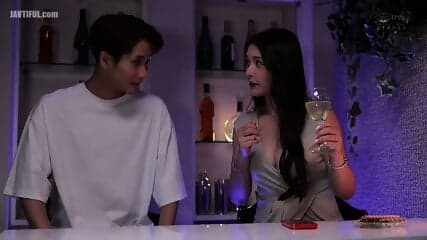 Mommy Friend  To A Matching App, And Together @123