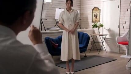 JAPANESE  SEXY  HOUSEWIFE BECOMES A NUDE MODEL FOR AN ART STUDIO AND GETS FUCKED BY ALL THE PAINTING ARISTS - UNCENSORED