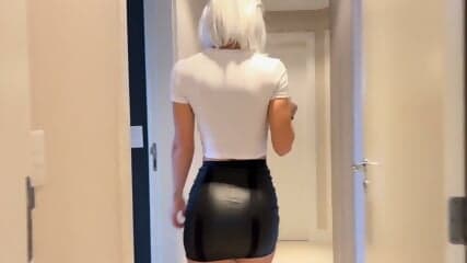 SMOKING HOT PLATINUM BLONDE MILF PLAYS WITH HER  STEPSONS FRIEND BIG COCK WHILETHEY WAIT FOR HIM TO ARRIVE