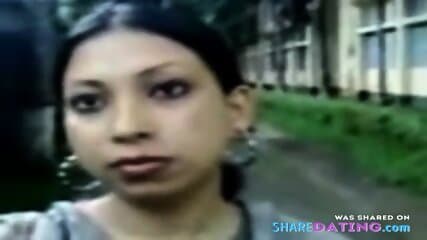 sylheti girl showing boobs and naval to lover